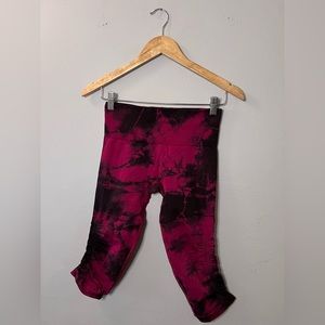 lululemon athletica Black & Magenta Tie-Dye Leggings